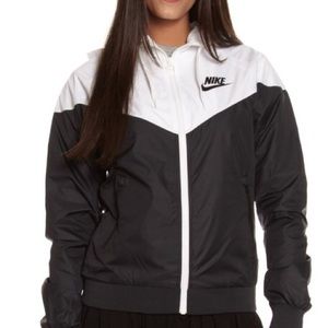 Nike windbreaker | black & white